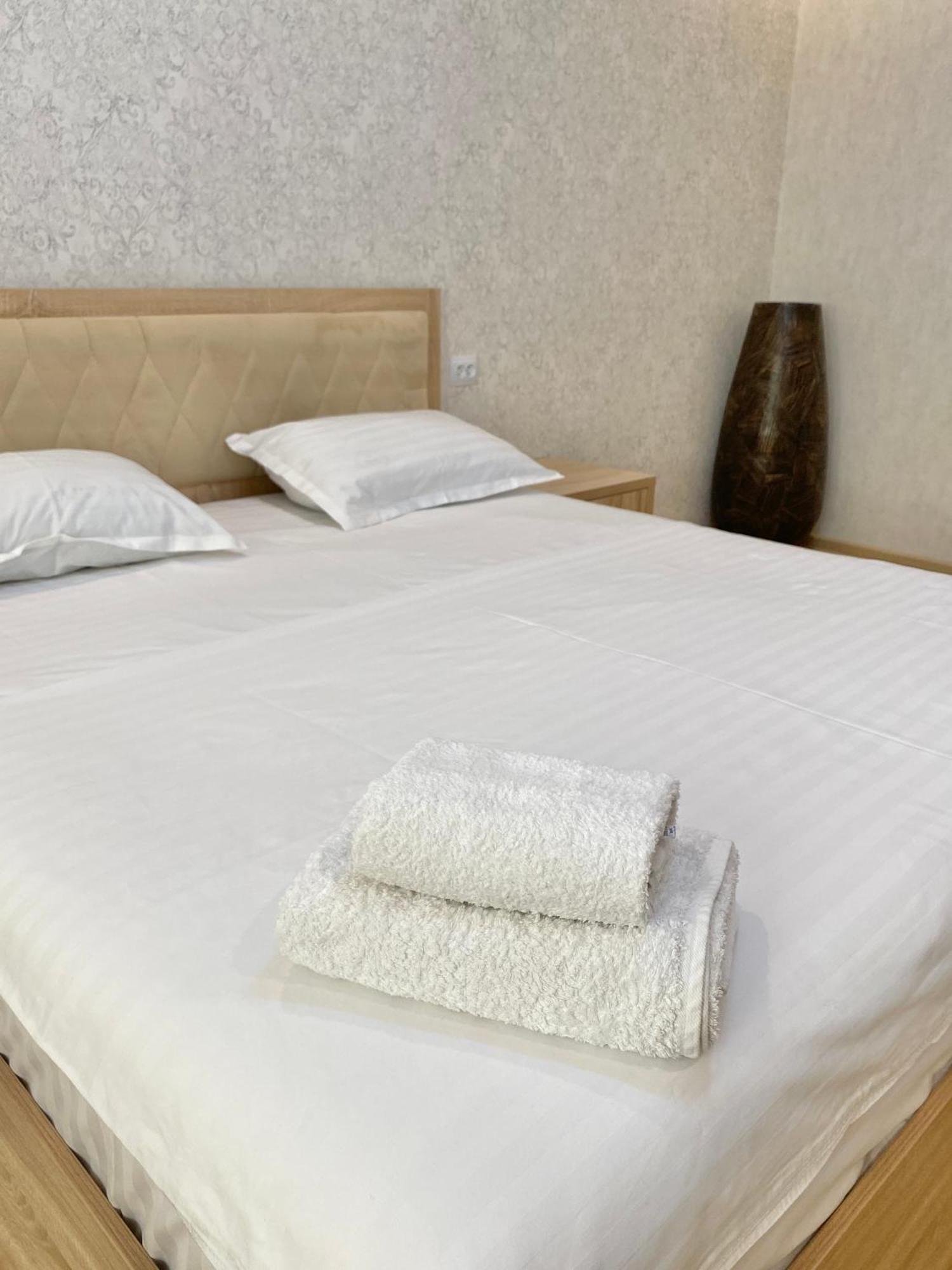 Spacious Apartment In New Building, Near The City Center And Airport Tasjkent Eksteriør bilde